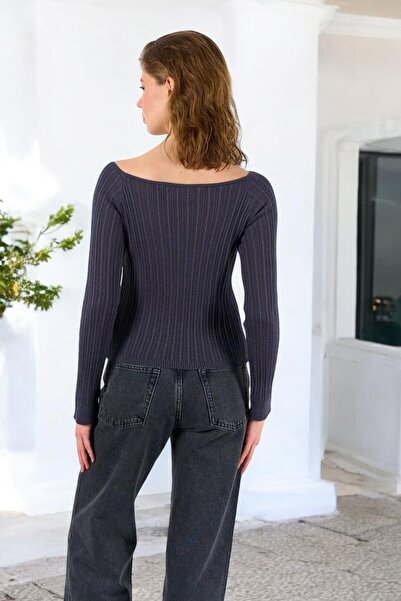 Ravencia Women's Premium Quality Boat Neck Smoked Sweater