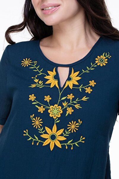 Eliş Şile Bezi Καλοκαιρινό φόρεμα με λουλουδάτο στάμπα Neslihan Midi σε χρώμα βενζίνης - κοντομάνικο