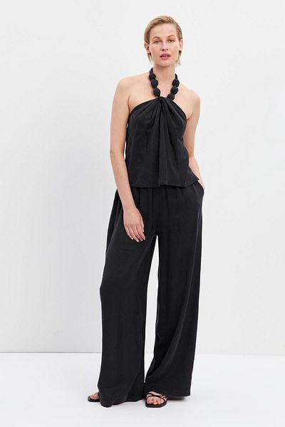 Setre Black Halter Neck Detailed Blouse and Comfortable Cut Trousers Set