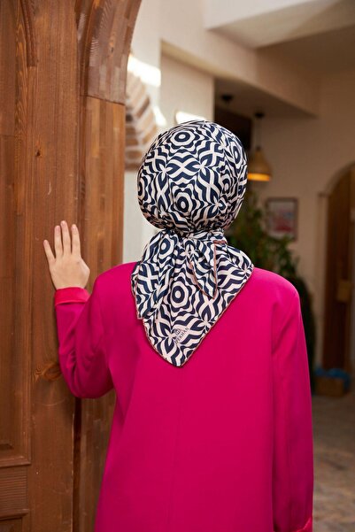 İpekhan Geo Trefoil Soft Scarf Black Powder 1159-09