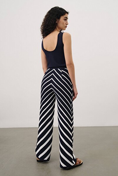 Mısırlı Lacivert Kadın Pantolon