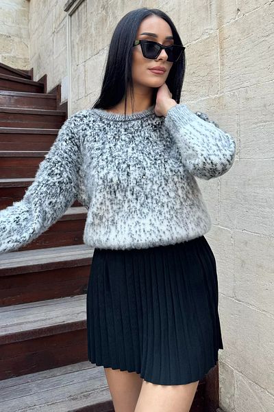 GÜLSELİ Pulover de damă negru cu model din piatră