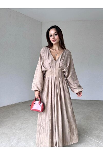 Afiş Butik Mink V-Neck Pleated Long Flowing Dress