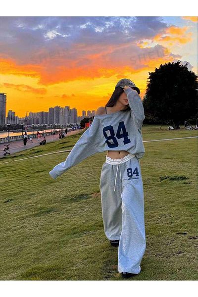 Keywest Women's 84 Printed Off-The-Shoulder Sweatshirt Sweatpants 3 Thread Double Set
