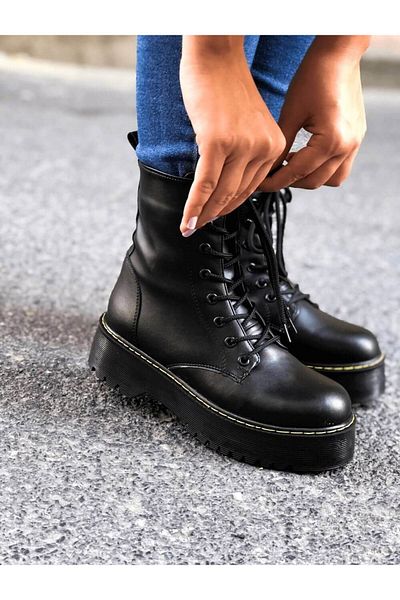 sovrana Original Sole Boots Black