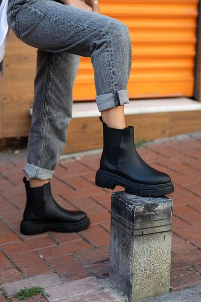 sovrana Rubber Detailed Thick Soled Boots Black