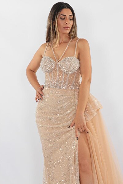 aşkın göksu Şampanya İnce Çift Askılı Yandan Allerli Beden Balenli Komple Taş İşlemeli Balık Kadın Abiye