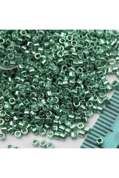 Miyuki Perla Delica 11-00 1,6 mm 3 gr Br: 85