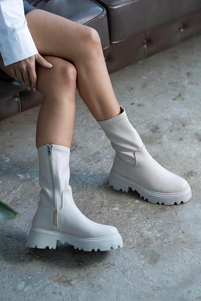 sovrana Thick Sole Stretch Boots Beige