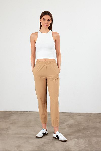 VENA Γυναικείο μονόχρωμο μπλουζάκι Sandra Ivory Halter Top Crop