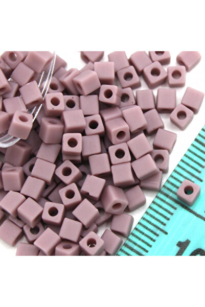 Miyuki Kvadratna perla 3 mm Br: 32