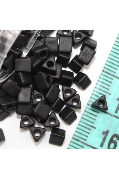 Miyuki Trokut od perli 5-00 Br: 4