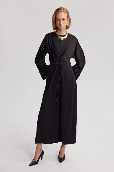 Touché Privé SATIN DRESS WITH FRONT TIE DETAIL