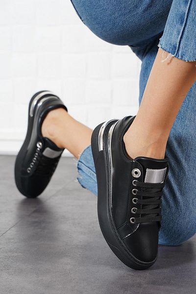 Moda Pie Black Parne Women's Sneakers - Front Piece