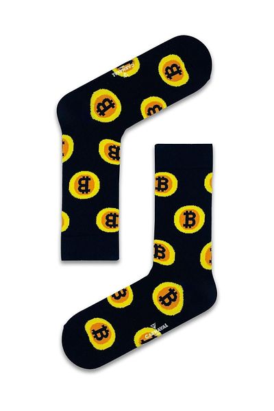 CARNAVAL SOCKS Цветни чорапи с шарки от биткойн