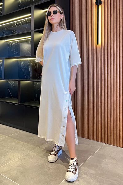 GÜLSELİ Γυναικείο casual φόρεμα Cream Crew Neck Snap με λεπτομέρεια
