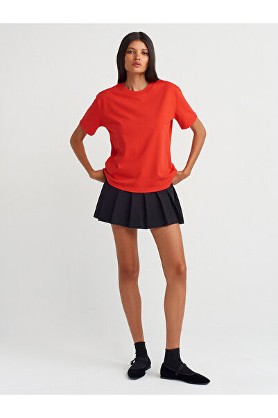 Dilvin 30312 Crew Neck Stitched Decorative T-shirt - Red