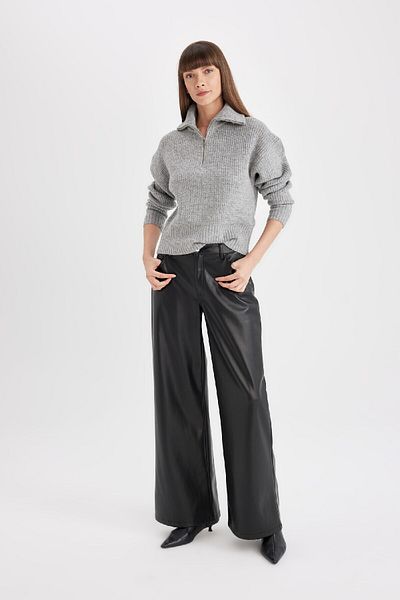 DeFacto Relax Fit Knitwear Sweater in Thessaloniki Fabric - Half Zipper, Stand Collar C9058Ax24Wn
