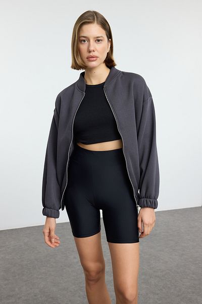 Trendyol Collection Anthrazitfarbenes Fleece-Strick-Sweatshirt in Übergröße – Reißverschluss, dicke Innenseite TWOAW25SW00122