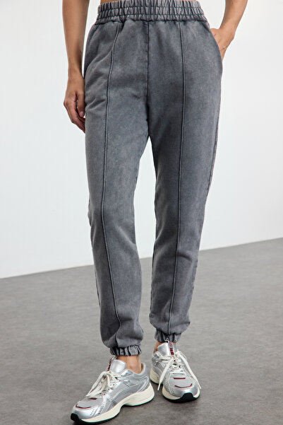 Trendyol Collection Anthracite Washed Ribbed Basic Jogger Πλεκτό Φλις Παντελόνι Φούτερ με Χοντρό Εσωτερικό TWOAW25EA00043