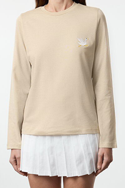 Trendyol Collection Bézs hímzett hosszú ujjú 100% pamut alap póló - TWOAW21TS0098