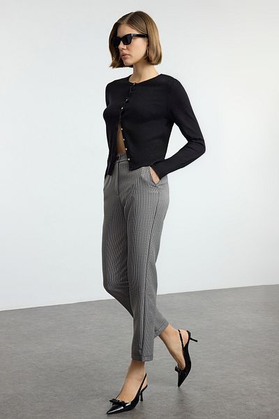 Trendyol Collection Παντελόνι Cigaratte σε γκρι καρό σχέδιο - TWOAW25PL00086