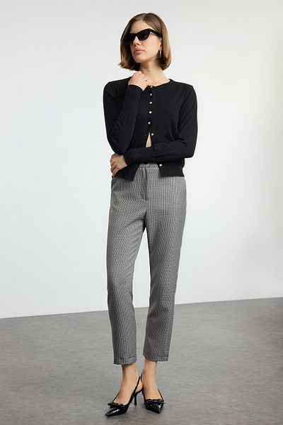Trendyol Collection Παντελόνι Cigaratte σε γκρι καρό σχέδιο - TWOAW25PL00086