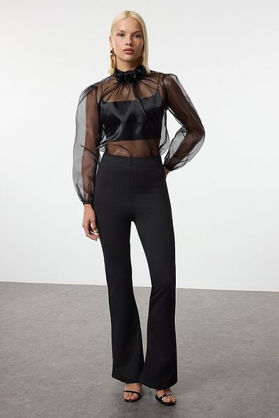 Trendyol Collection Οργάντζα Μαύρη Μπλούζα - Λεπτομέρεια τριαντάφυλλο, TPRAW25BZ00003