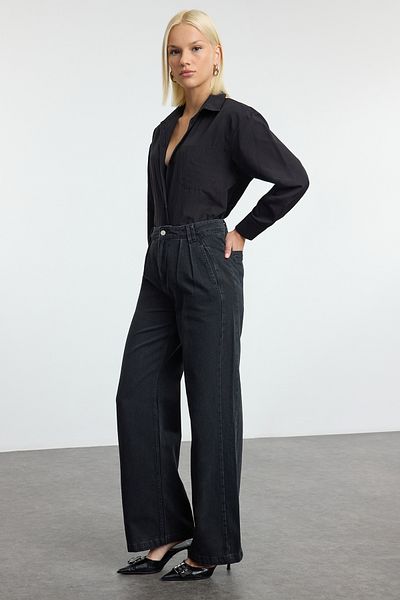 Trendyol Collection Jeansy z wysokim stanem i szerokimi nogawkami w kolorze czarnym - z przeszyciami Twoaw25Je00232