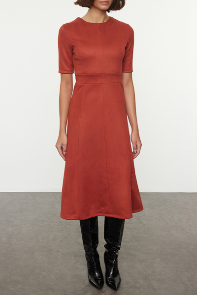 Trendyol Collection Μίντι σουέτ φόρεμα μονόχρωμο τούβλο - μανίκι τριών τετάρτων που ανοίγει από τη μέση TWOAW25EL00403