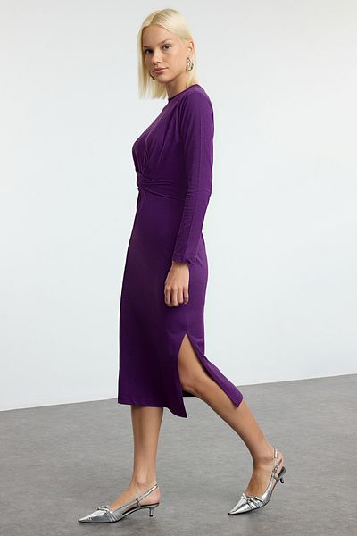 Trendyol Collection Μίντι πλεκτό φόρεμα 100% βαμβακερό - Μωβ με λεπτομέρεια δεσίματος που εφαρμόζει στο σώμα TWOAW25EL00506