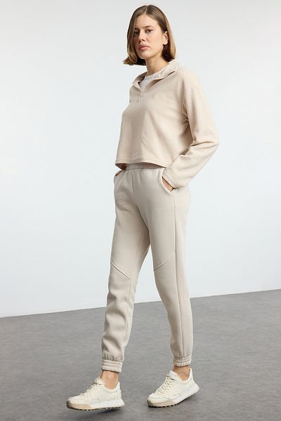 Trendyol Collection Dicke Jogginghose aus Fleece in Steinfarbe Basic - TWOAW21EA0010