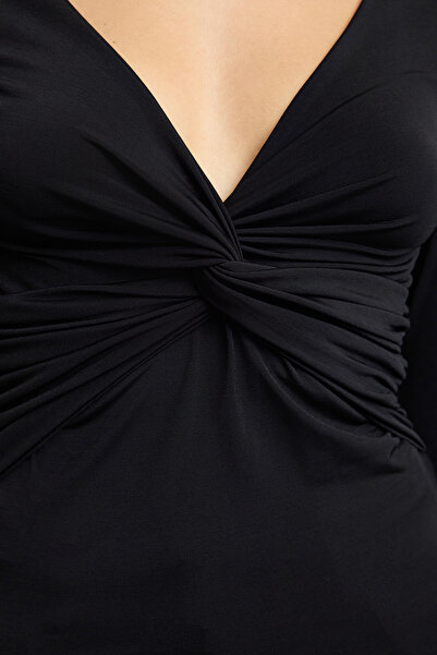 Trendyol Collection Μαύρη μακρυμάνικη μπλούζα με ελαστικό ύφασμα - λεπτομέρεια ντραπέ TWOAW25BZ00247