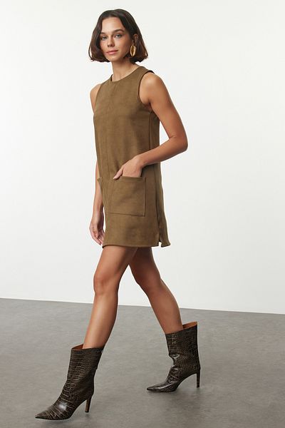 Trendyol Collection KhakiMiniStrickkleid - Gerades Taschendetail, Glockenschnitt Twoaw25el00404