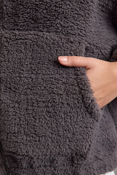 Trendyol Collection Silná pletená mikina – antracitová plyšová, s kapucí a zipem Twoaw25Sw00238