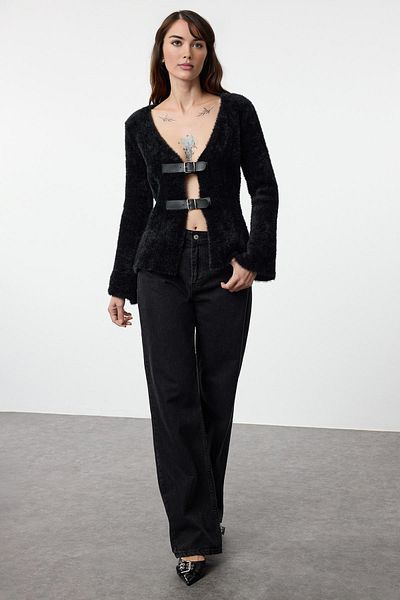 Trendyol Collection Black Closure Furry Knitwear Cardigan Twoaw25Hi00112