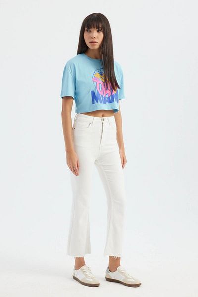 Hiccup Tricou crop cu model grafic