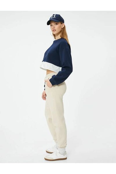 Koton Raised Jogger-Jogginghose mit Schnürung, Taille und Taschen