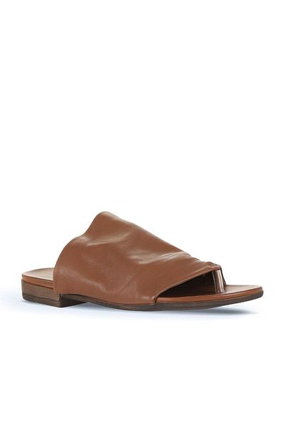 Bueno Shoes Γυναικείες δερμάτινες σαγιονάρες - Καφέ 01wj2226