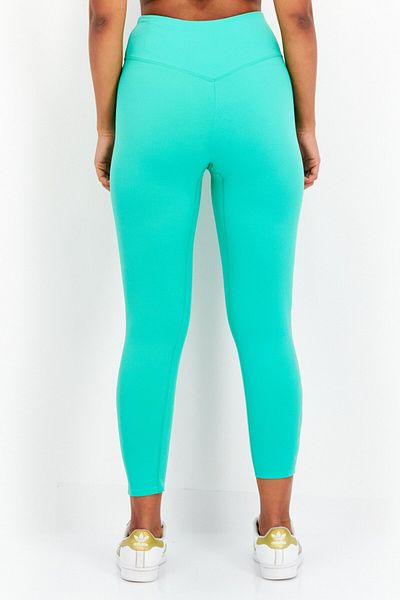 Triumph Women 3/4th Plain Leggings, Green
