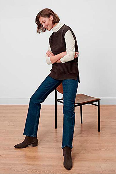 Tchibo Kadın مقاس عادي Düz Esnek Bootcut Kot Pantolon، Mavi