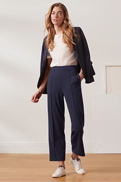 Tchibo بنطلون نسائي سادة بقصّة عادية، أزرق داكن