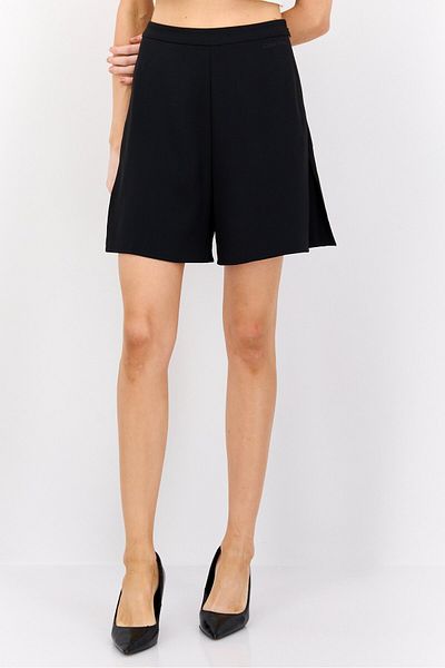 Calvin Klein Women Solid Basic Shorts, Black