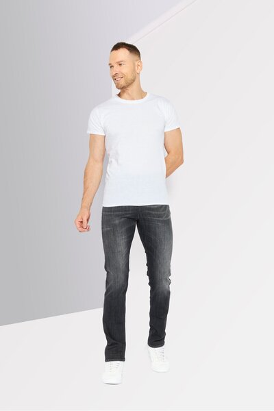 Diesel Men Buster Slim Fit Plain Stretchable Jeans, Black