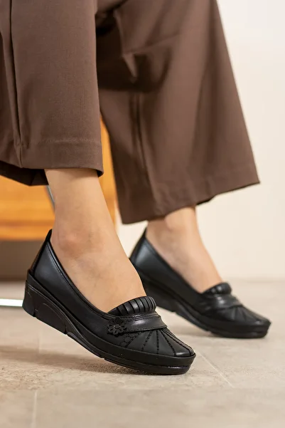 Shakrak Comfortable Women's Orthopedic Shoes
