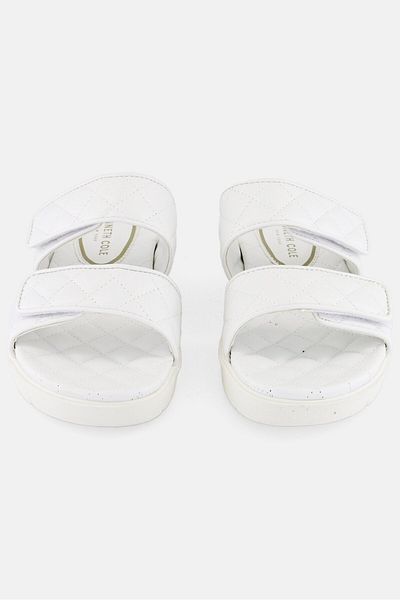 Kenneth Cole Women Medium Reeves Quilted 2 Band Slipper, White