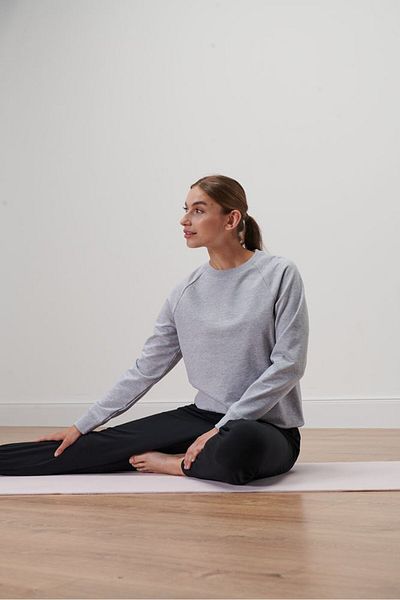 Tchibo Women Sportswear Fit Long Sleeves Yoga Sweatshirt, Light Grey