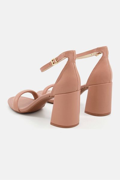 Kenneth Cole Women Medium Luisa Classis Leather Sandals, Tan