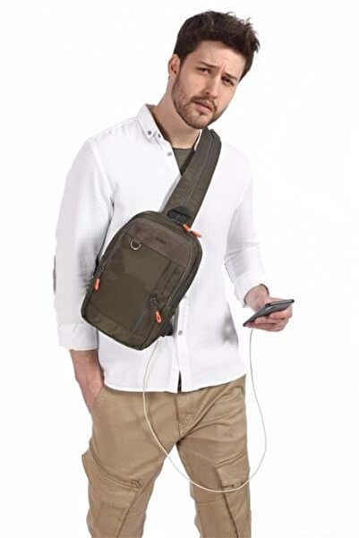 ÇÇS 71296 USB GİRİŞLİ TEK OMUZ ASKILI ÇANTA