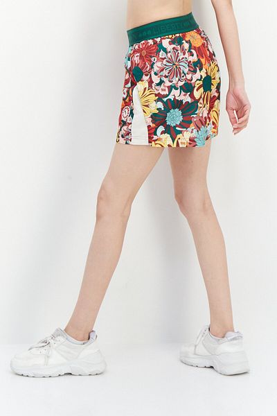 Puma Women Sportswear Fit Floral Pattern Training Shorts, Green